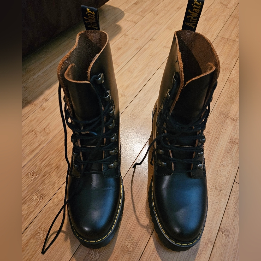 Dr Martens Leona Black Leather Boots